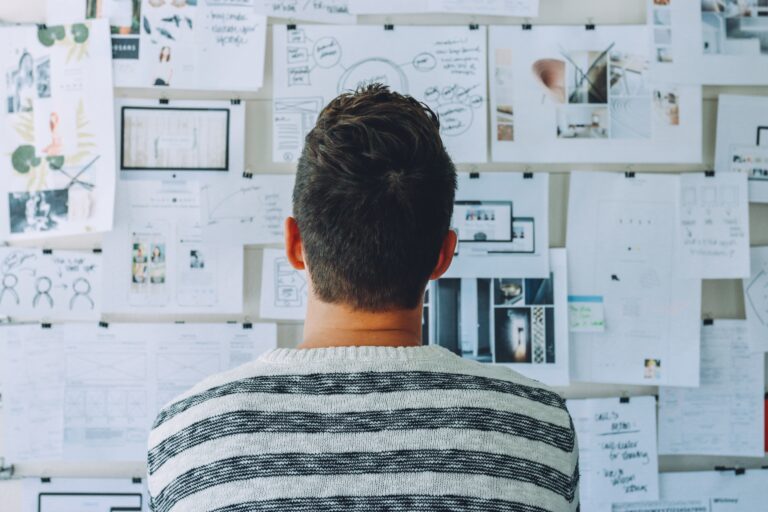 62e10c6b453363986703770b_pexels-startup-stock-photos-212286